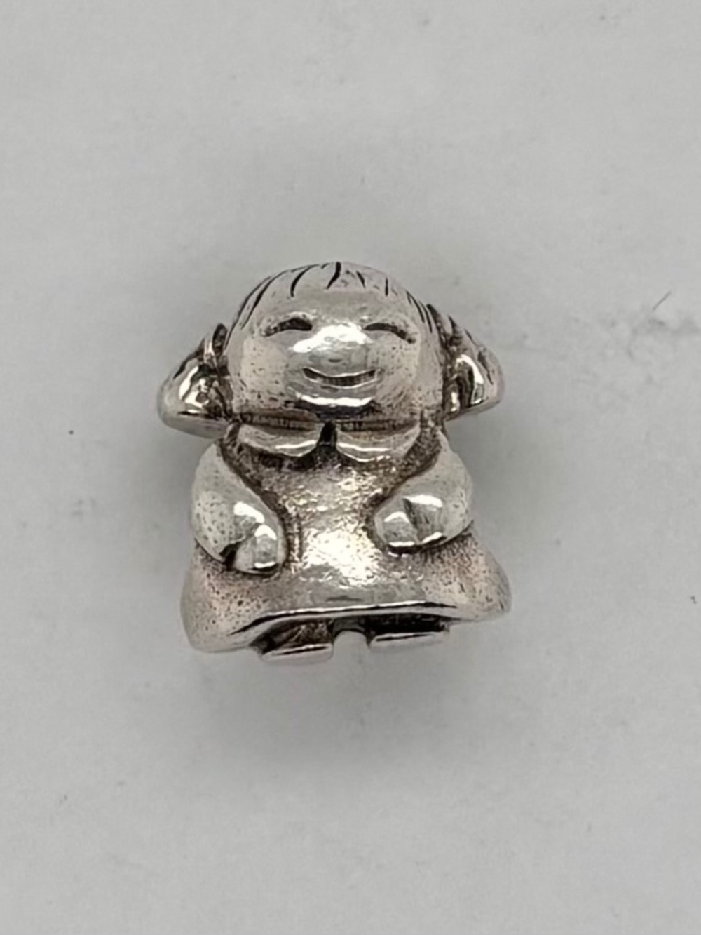 Pandora girl. 790375